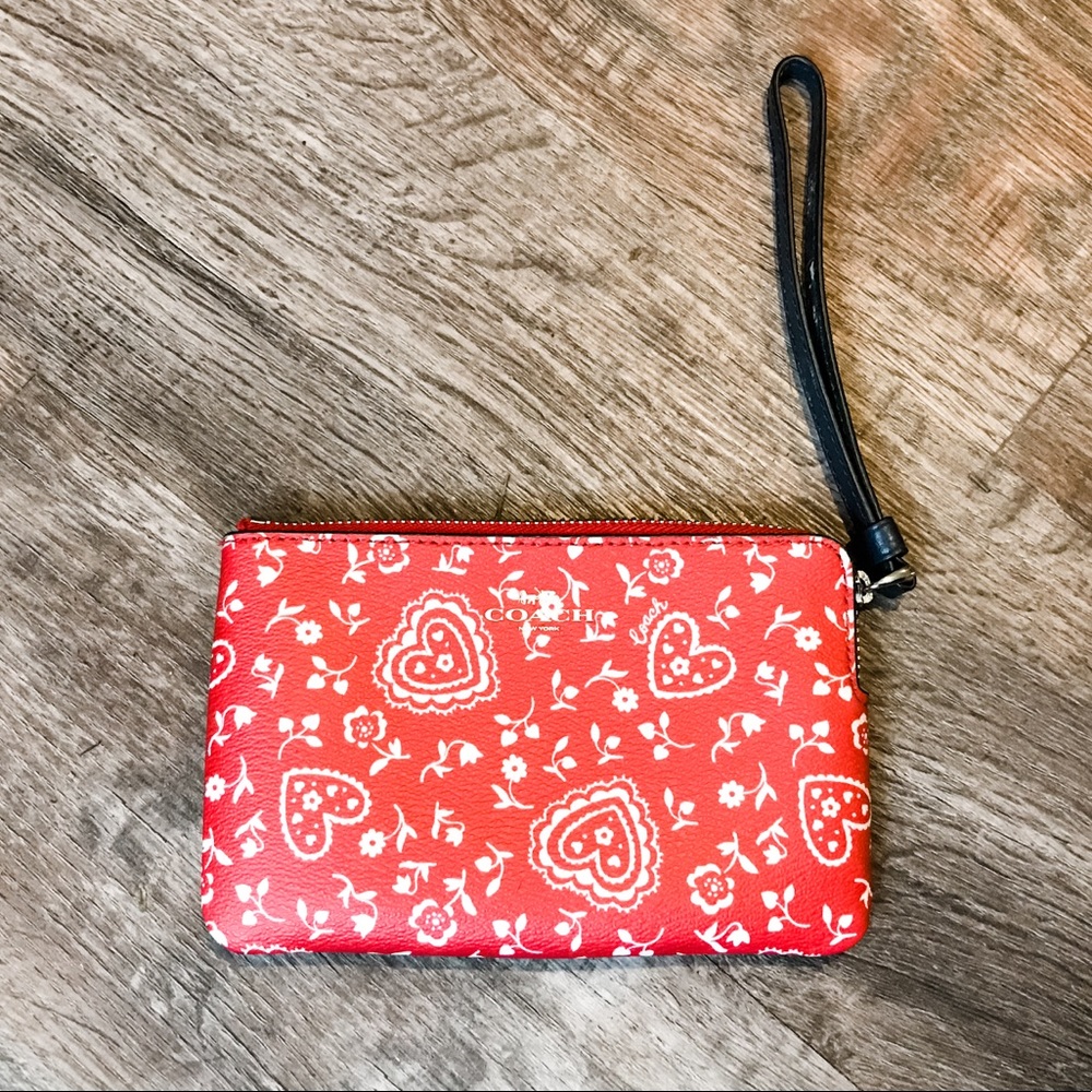 Coach Wristlet ❤️ NWOT
